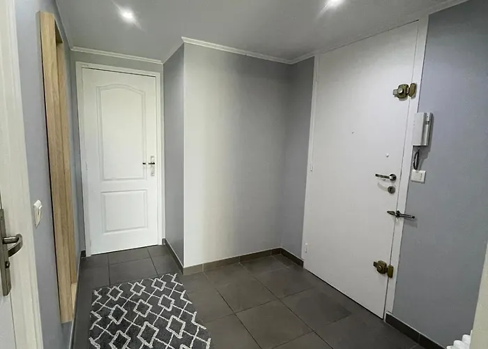 50m2 Climatise Proche Apartment *