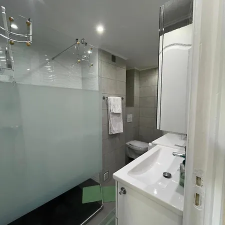 50m2 Climatise Proche 尼斯